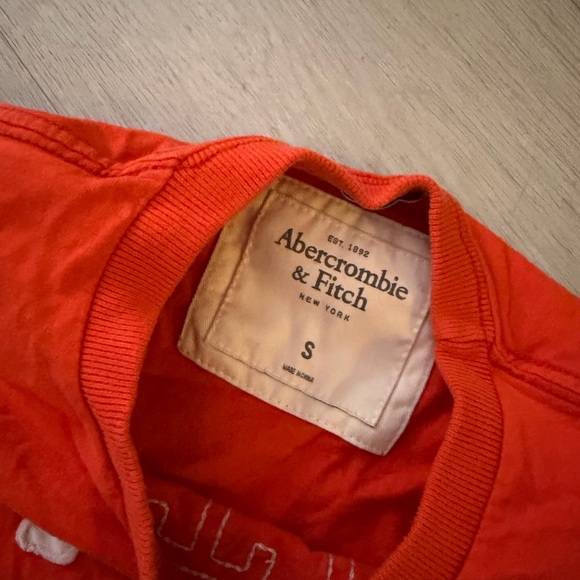 Vintage Abercrombie & Fitch t shirt - Picture 2 of 2